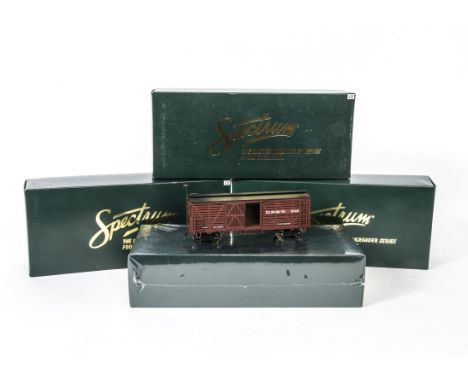 On30 Scale Spectrum Freight Cars, a boxed group of five all Ohio River and Western, comprising No 27129 Tank Car, No 27529 St