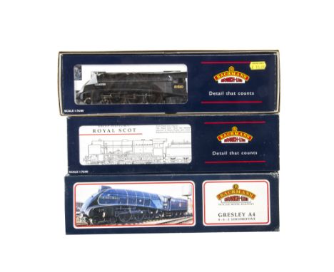 Bachmann Locomotives and Tenders, a boxed trio comprising, 31-962 A4 2510 'Quicksilver' in black livery limited edition for R