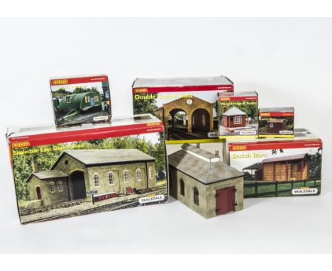 Hornby 00 Gauge Skaledale Goods Yard buildings Engine Sheds and other buildings, R8637 Double Engine Shed, R8852 Skaledale Ea