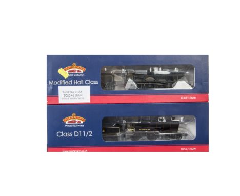 Bachmann Branchline Locomotives and Tenders, a boxed duo comprising, 31-3135, Class D11 62690 'The Lady of the Lake' in BR bl