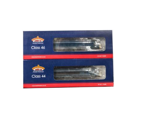 Bachmann Branchline Locomotives, a boxed duo of Diesel Locomotives comprising, 32-703, Class 46 D186 in weathered BR blue and
