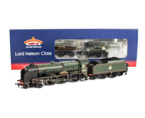 Bachmann 00 Gauge 31-409  BR green Lord Nelson class 30865 'Sir John Hawkins', in original box, E, box VG together with unbox