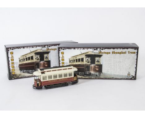 Bachmann HO Gauge 0n30 scale Vintage Shanghai Trams, CE00202 green and yellow  Tramcar and CE00203 Shanghai Tramways red and 