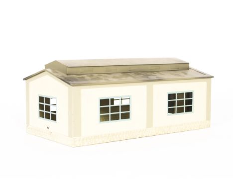 Märklin 412 HO Gauge two-road Engine Shed, in base of original box, VG, base F 