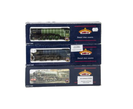 Bachmann Locomotives and Tenders, a boxed trio of A1 class models comprising, 32-551, 60158 'Aberdonian' in BR green with lat