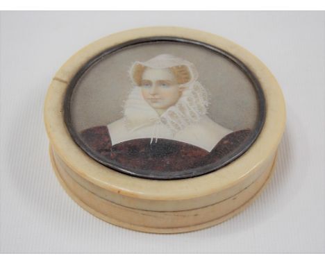 18th Century ivory turned circular box with portrait miniature of a 16th Century lady, signed W Kent 1734, diameter approx 7.