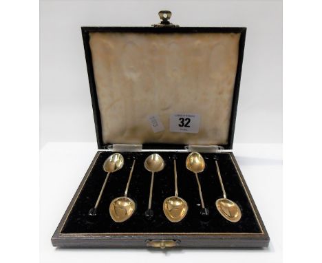 Cased set of 6 silver gilt and guilloche coloured enamel coffee bean demitasse spoons, maker BB S LD, Birmingham, one 1938  t