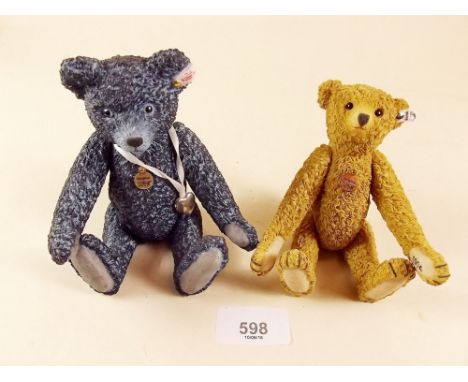 Two Steiff ceramic bears