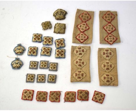 Quantity of  second world war British army cloth officers pips and insignia to include red pips: Used by Infantry, Royal Arti