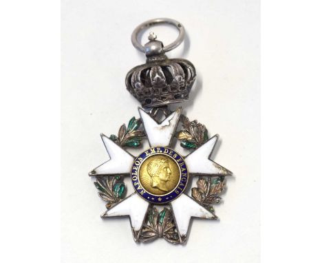 19th century, French First empire 1808-09 silver and enammeled Legion d'honneur with right facing bust of napoleon to fron an