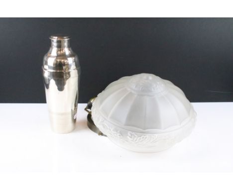 Christofle&nbsp;Gallia mid 20th C silver plated cocktail shaker with lower ribbed decoration (26cm high), together with a Dar