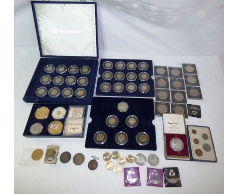 *****RE-OFFER £75 - £80*******&nbsp;
Large quantity of British coins , to include a boxed Westminster full set , London Olymp