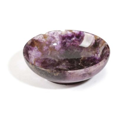 A BLUE JOHN SHALLOW BOWL DERBYSHIRE, 19TH CENTURY10cm diameterProvenanceParker & Morris: The Art of Decorating.PLEASE NOTE TH