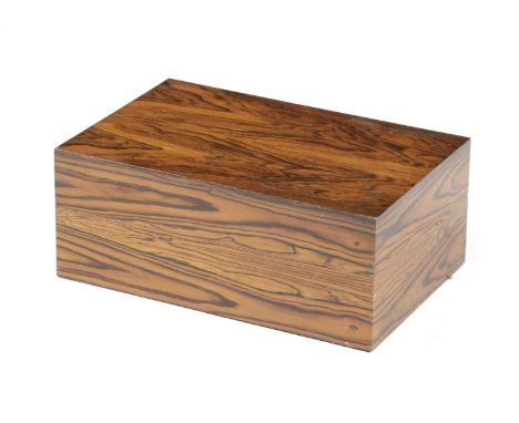 A DAVIDOFF CALAMANDER HUMIDOR SECOND HALF 20TH CENTURYthe inside with a magnetic humidity regulator and adjustable dividers 1