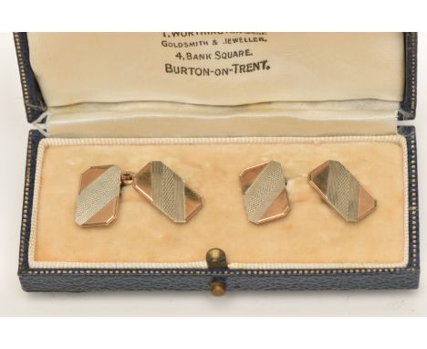 A PAIR OF 9CT GOLD BI COLOUR CUFFLINKS, chain linked with two rectangular engine turned pattern panels, hallmarked 9ct Birmin