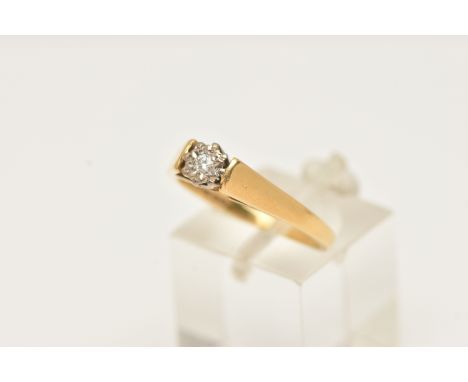 A DIAMOND SINGLE STONE RING, set with a round brilliant cut diamond, measuring approximately 2.2mm diameter (depth approx 1.3