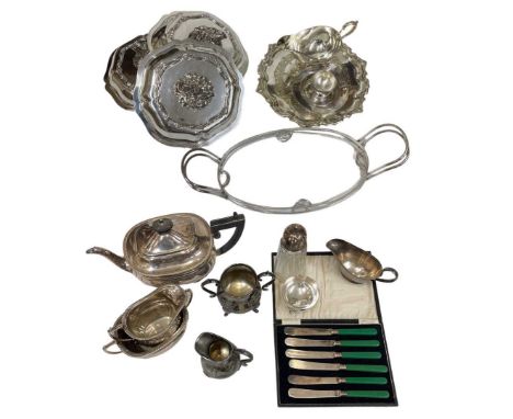 Quantity of Silver Plated wares. Various makers and ages. To include a good quality fish server and fork in fitted case, comp