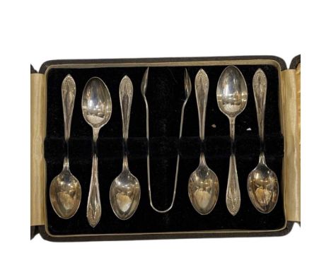 Cased Set of Art-Deco Silver Teaspoons. 78 g. Birmingham 1928, RR. Matching but plated tongs alsoCondition report: No issues