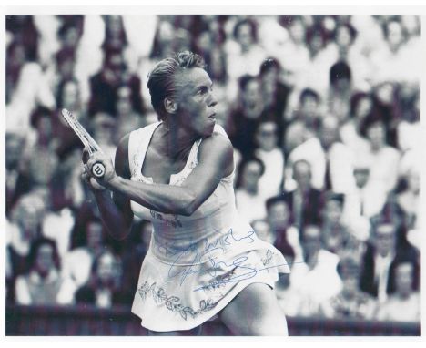 Tennis, Ann Jones signed 10x8 black and white photograph. Jones is an English former table tennis and lawn tennis champion. S