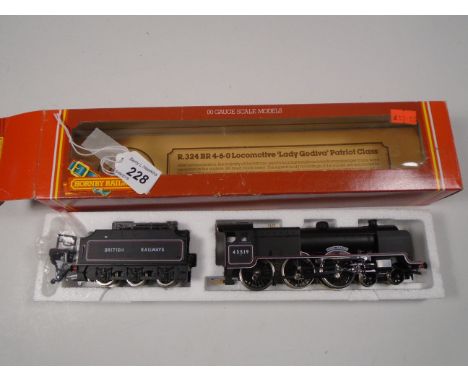 HORNBY RAILWAYS OO GAUGE R 324 BR 4-6-0 LOCO LADY GODIVA PATRIOT CLASS BOXED