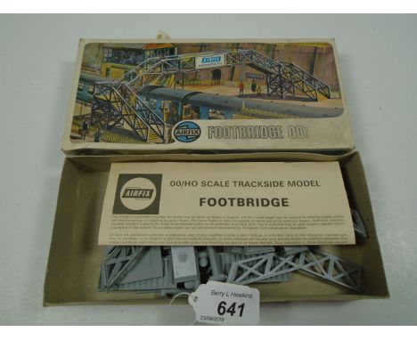 VINTAGE AIRFIX OO SCALE KIT 02601-3 FOOTBRIDGE BOXED