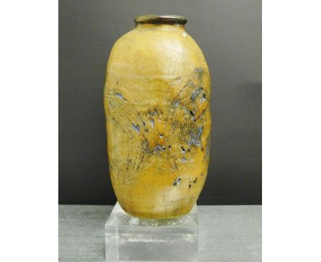 Brown glazed studio pottery vase with a blue incised abstract pattern to the body, with impressed ET maker's mark, 22cm high