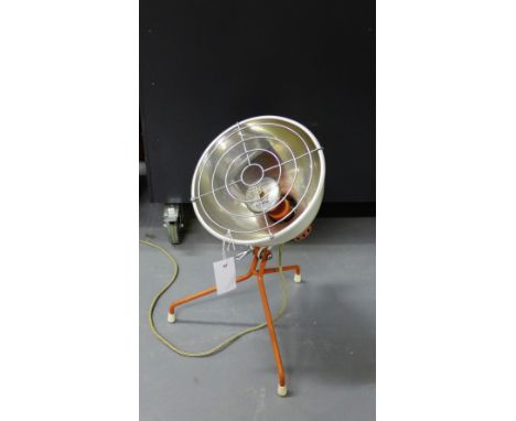 A vintage Pifco Infrapower lamp,on tripod hairpin supports 