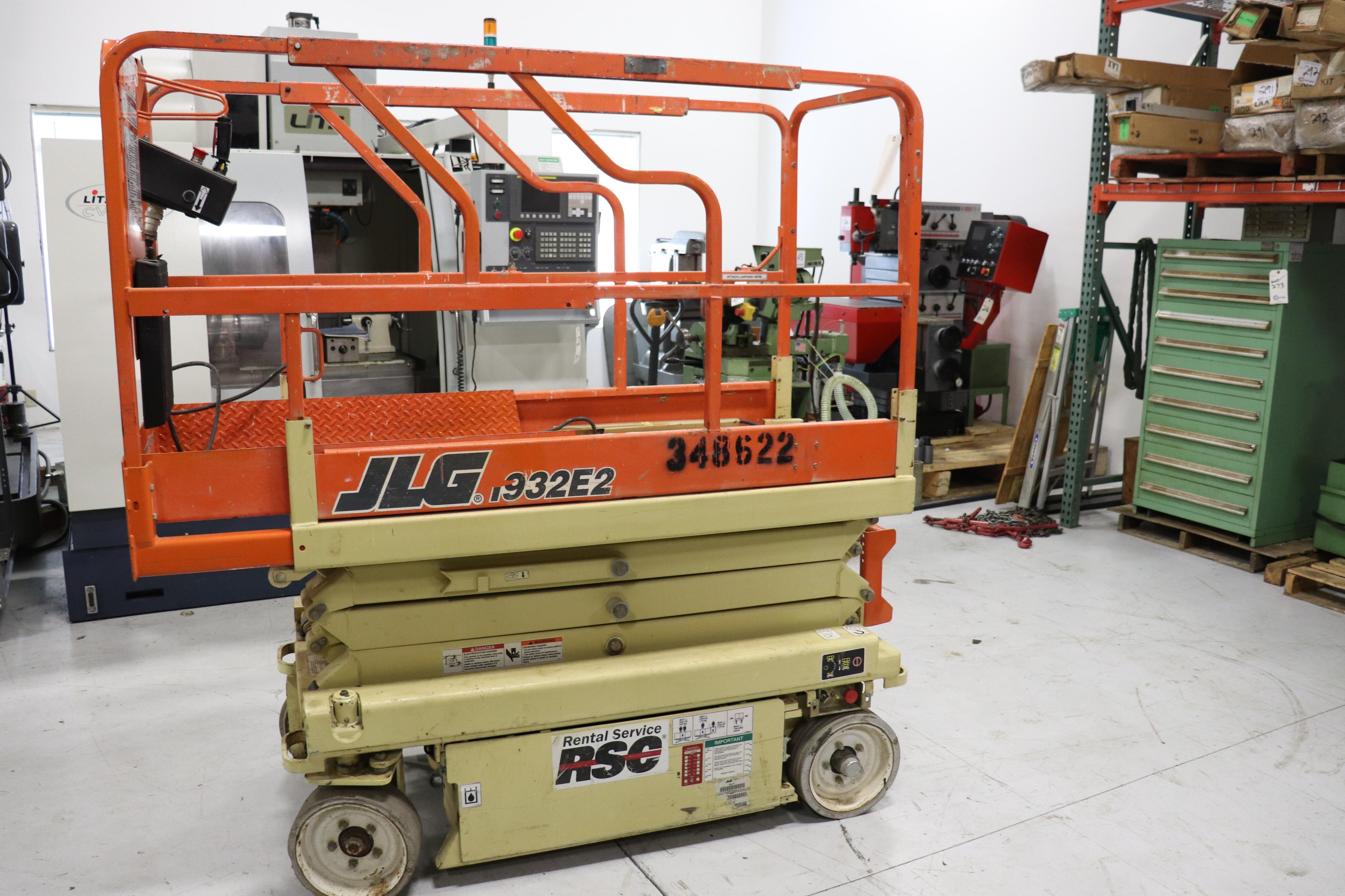 JLG 1932E2 Scissor lift Platform height 19