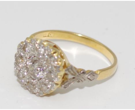 Good vintage 18ct gold & diamond cluster ring the centre stone surrounded by 8 smaller diamonds, stamped 18ct, total weight 3