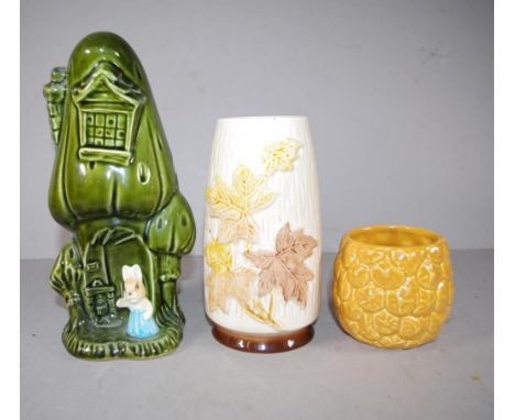 Sylvac rabbit in tree house ceramic vase applied rabbit figure to green ceramic tree hoiuse form, marked to base and # 4789; 