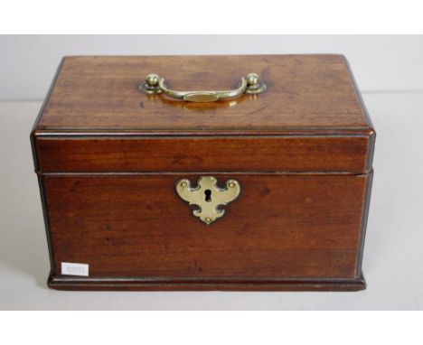 George III Cuban mahogany tea caddy with edge and side mouldings, circa 1760, 24cm x 14.5cm, 14cm high