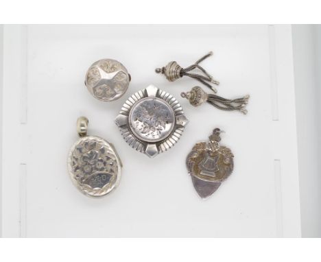 A quantity of antique and vintage silver jewellery includes a lyre & thistle fob medal marked STG silver, an engraved mournin