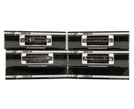 American 0 Gauge 3-rail Extruded ‘Classic Steel’ Coaching Stock by K-Line, a rake of 6 cars in Pennsylvania maroon, including