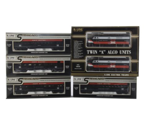 American 0 Gauge 3-rail Alco Diesel Locomotive Set and Coaching Stock by K-Line, in New Haven black/red, comprising twin-set 
