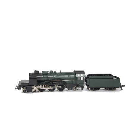 An H0 Gauge 2-rail SNCB (Belgian State Railways) type 10 Steam Locomotive and Tender, in 4-6-2 configuration, the loco with k