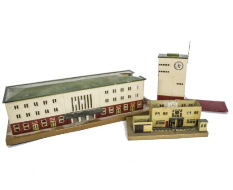 A Märklin H0 Gauge ‘Friedrichshafen’ (or similar) Station and Another, unboxed, with brown base and ‘graded-green’ roof, deta