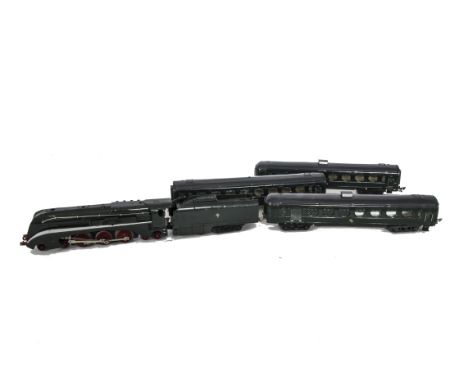 A JEP (France) H0 Gauge 3-rail SNCF 232 (4-6-4) Streamlined Steam Locomotive and ‘Saucisson’ Coaches, the locomotive in dark 