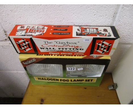 Halogen fog lamp set and wall fitting