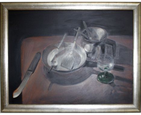 Orlob, Bernward. (Stillleben mit Kochgeschirr und Weinglas). Öl / Acrylmalerei (Mischtechnik) auf Hartfaserplatte. Unten rech
