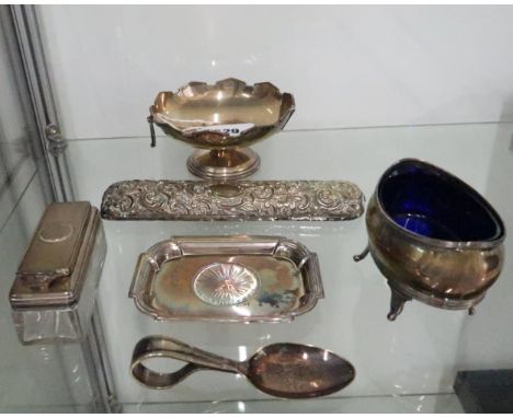 A George III silver salt, of bulging oval form with reeded borders, raised on four feet,  Charles Fox I, London 1808, complet