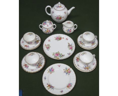 Parcel of Royal Worcester Roanoke floral decorated tea ware, Approx. 17 pieces 