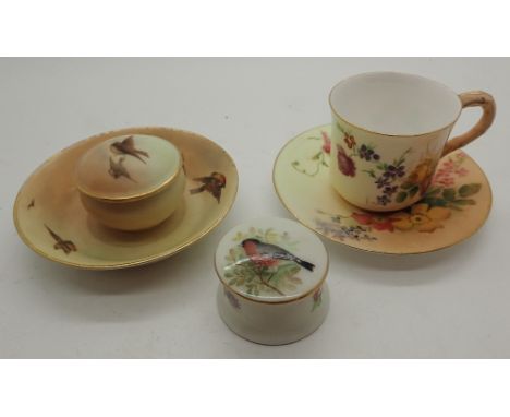 Miniature Royal Worcester items including cup and saucer Bullfinch pill pot and lipped pot with Robin on tray CONDITION REPOR