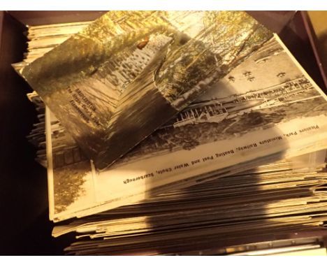Approximately 300 vintage postcards mainly topographical 