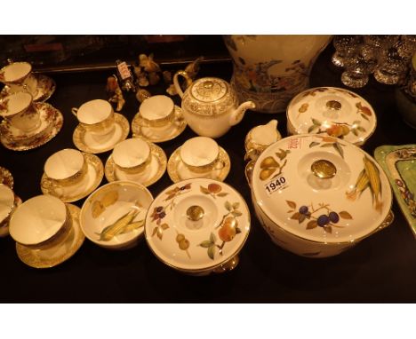 Three Royal Worcester Evesham pattern treens and a collection of Wedgwood teaware