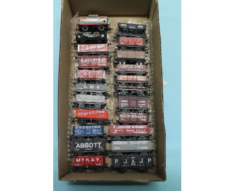 Hornby Bachmann etc oo gauge wagons lot of 22 unboxed all good condition (22)