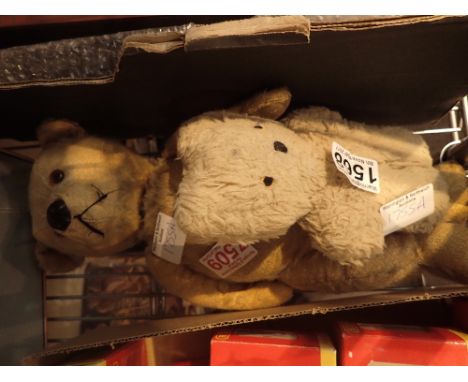 Two vintage teddy bears one with growler 