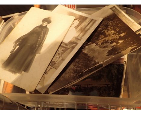Approximately 200 vintage postcards mainly topographical 