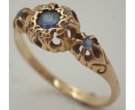 18ct yellow gold Edwardian sapphire and diamond set ring size R