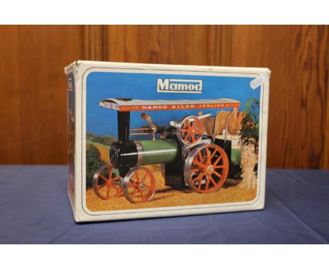 Malins (Engineers) Ltd, Mamod TE1a Steam Tractor live steam traction engine, boxed with internal packing pieces and label, ap