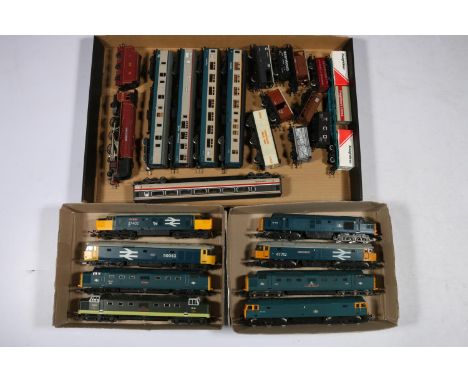 Horny OO gauge model railways to include 4-6-2 Duchess of Sutherland tender locomotive 6233 LMS maroon, Lady Diana Spencer di